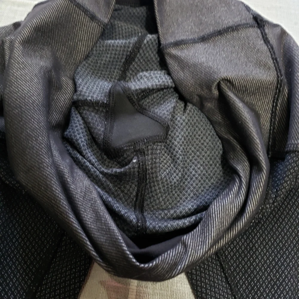 Lululemon Wunder Under Crop Leggings, Size 6